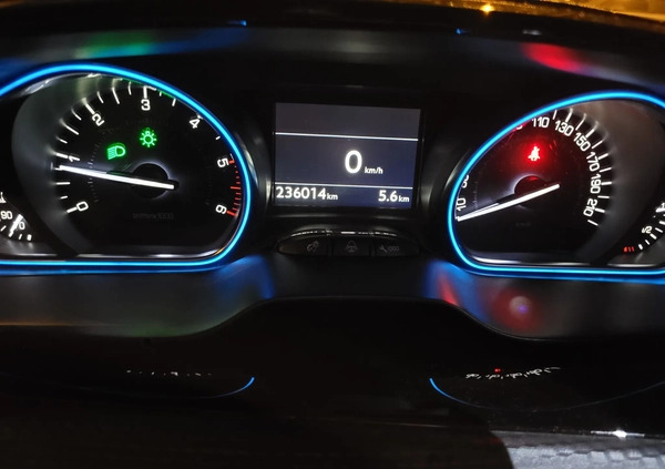 Peugeot 2008 cena 49500 przebieg: 236000, rok produkcji 2016 z Poznań małe 277